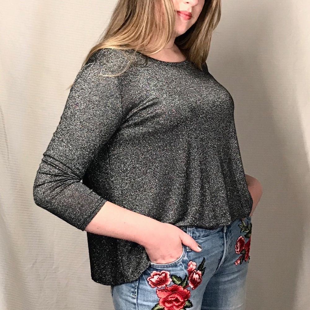 💋H&M hi-low long sleeve sparkle top, size L